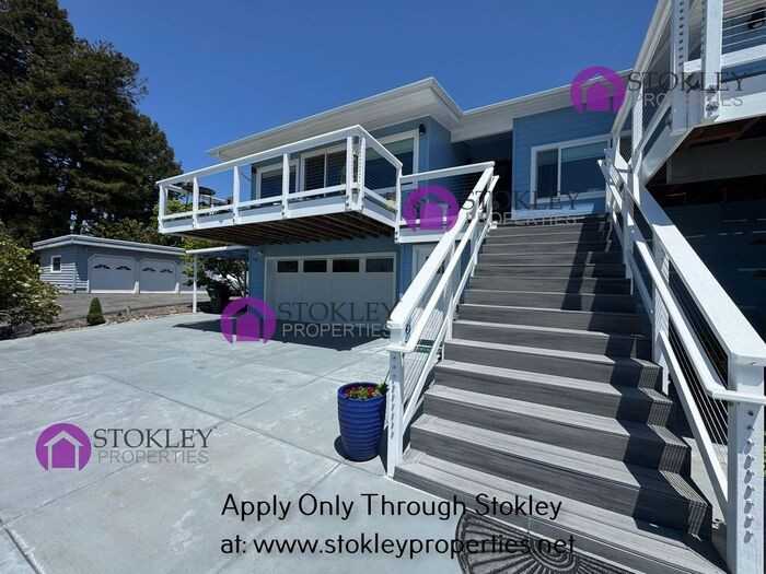 715 Clubhouse Dr - Photo 5 of 40