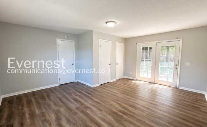 404 Dabney Dr - Photo 6 of 25