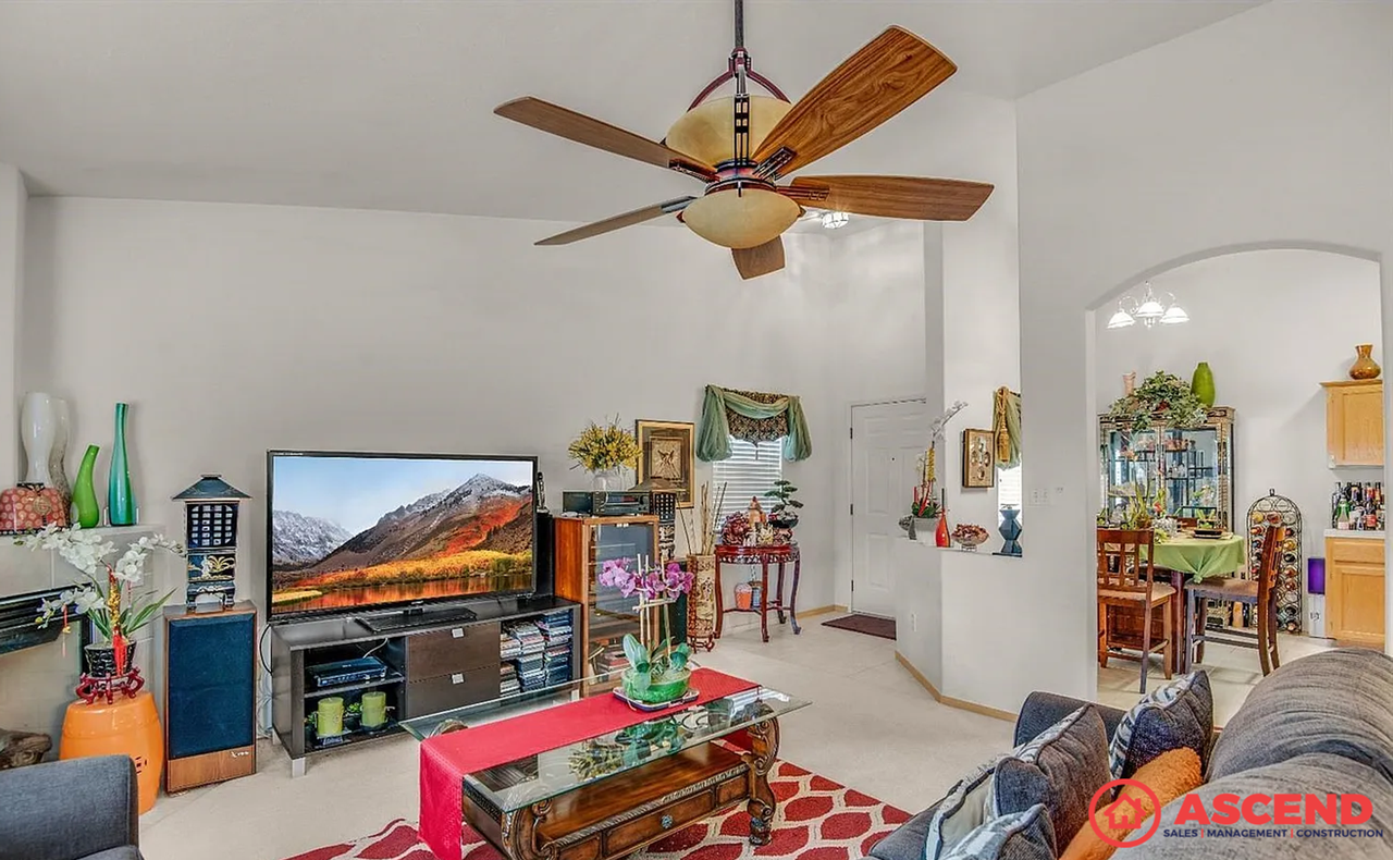 10208 Pyramid Peak Dr - Photo 2 of 10