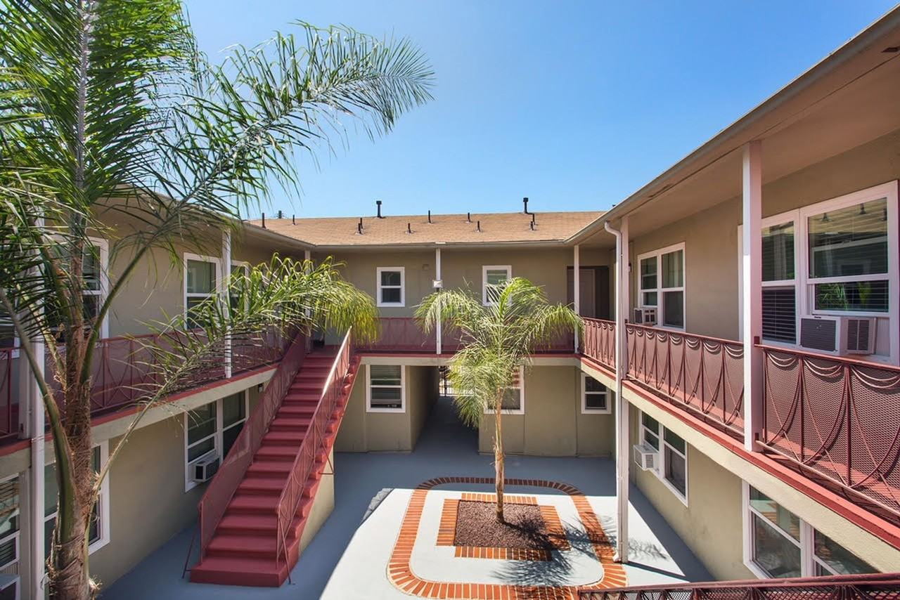 MMR - 1433 Miramar - Photo 2 of 4
