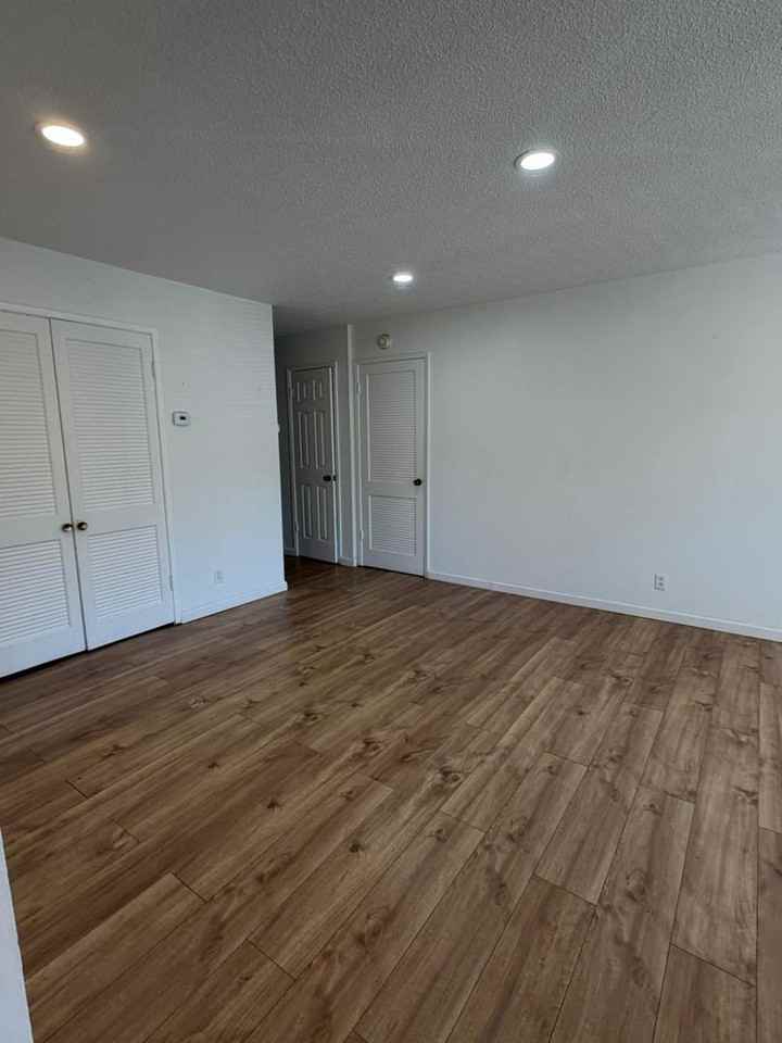 3239 Glendora Dr #1 - Photo 6 of 28