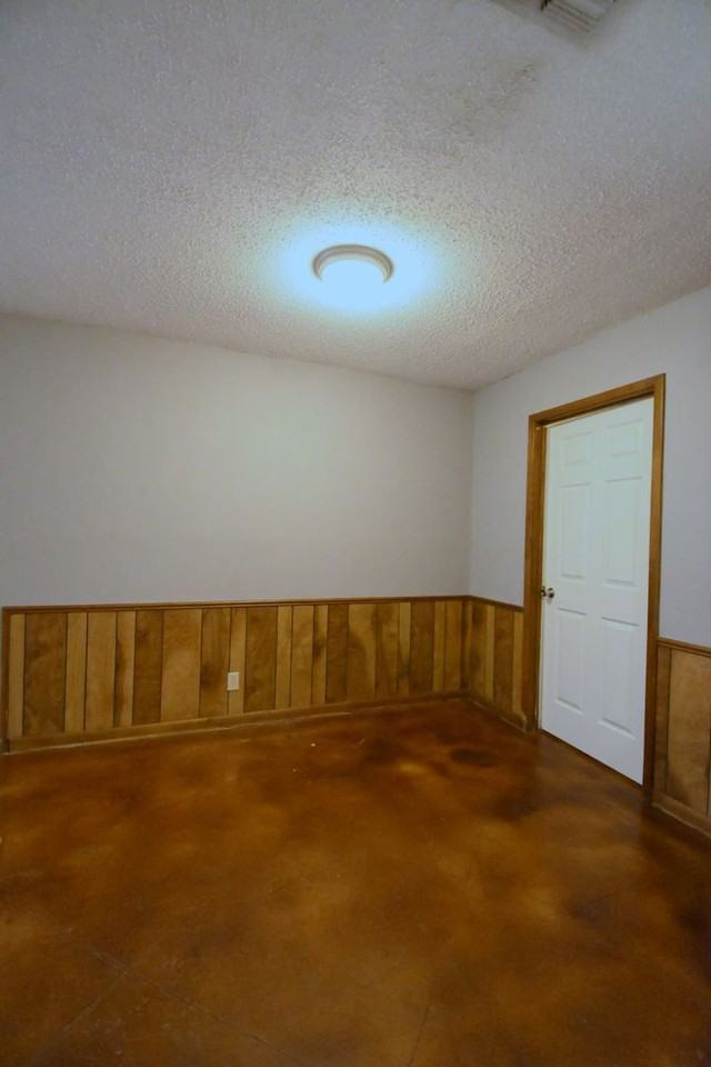 806 Fleetwood St - Photo 5 of 23
