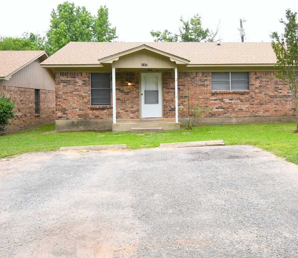 806 Fleetwood St - Photo 6 of 23