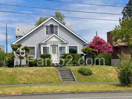 featured image of 3409 N 21st St