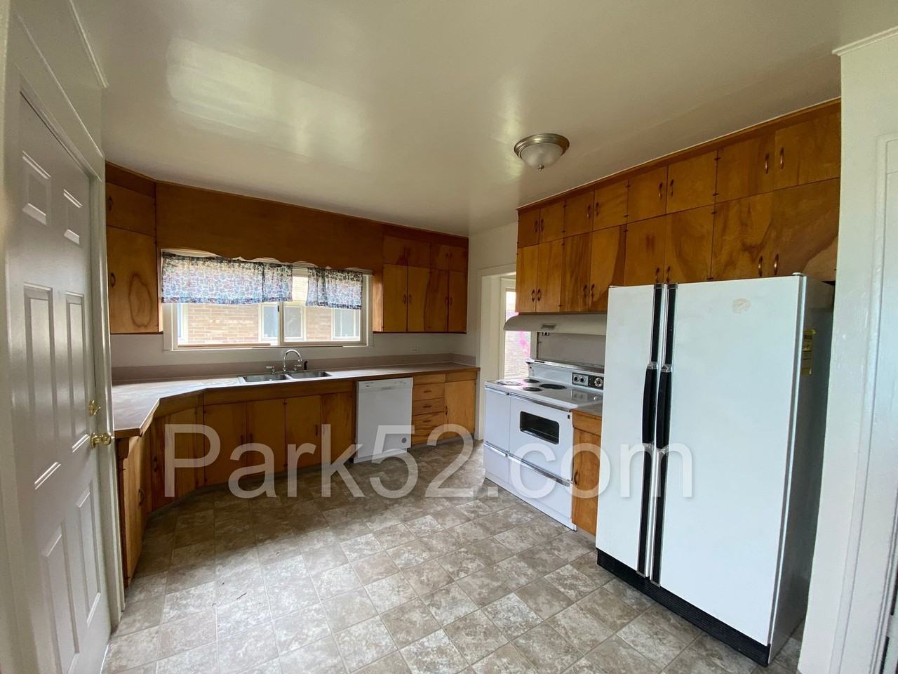 3409 N 21st St - Photo 5 of 18