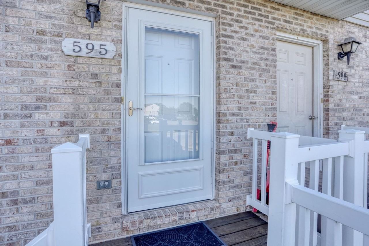 595 Barley Ct - Photo 2 of 27