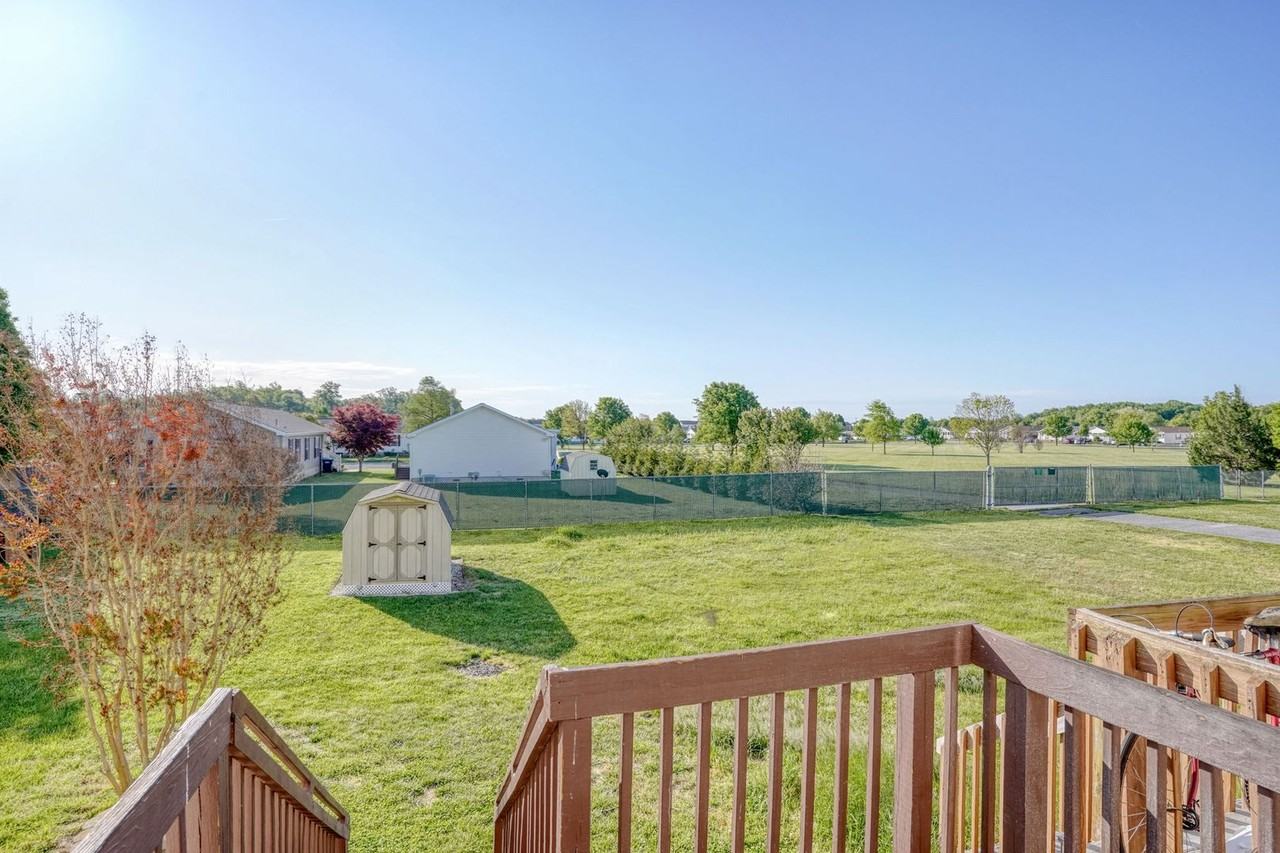 595 Barley Ct - Photo 3 of 27