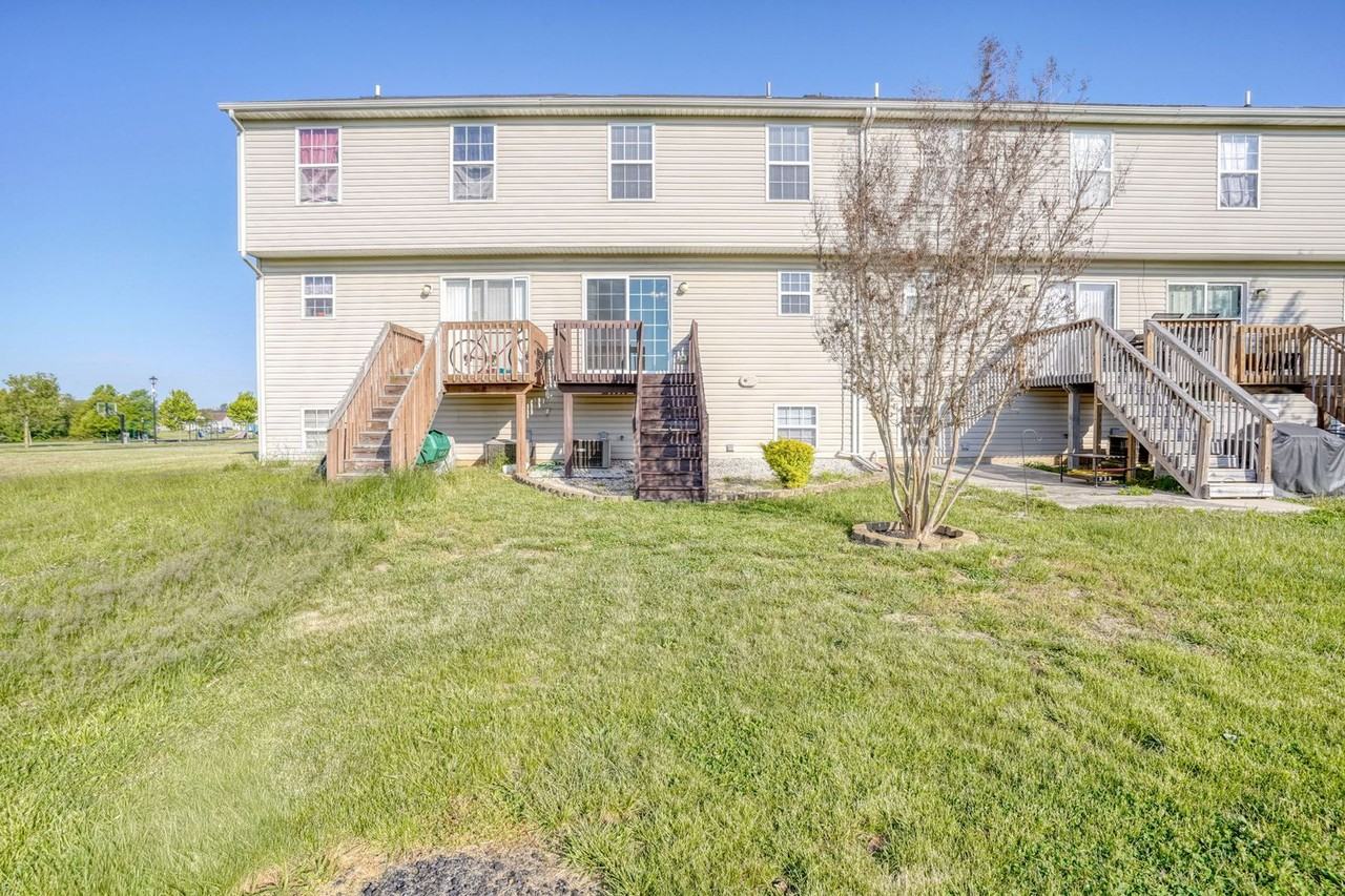 595 Barley Ct - Photo 4 of 27