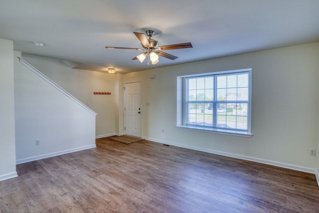 595 Barley Ct - Photo 5 of 27