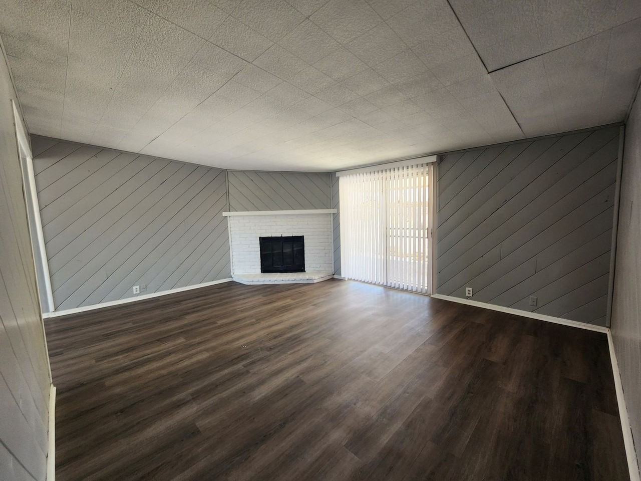 72255 Sunnyvale Dr - Photo 2 of 14
