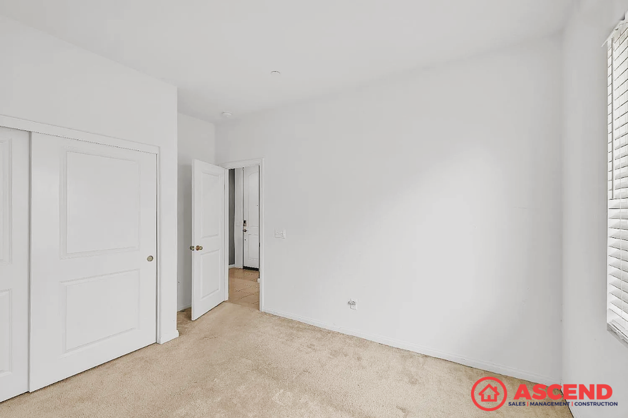 7800 Glisten Way - Photo 6 of 11