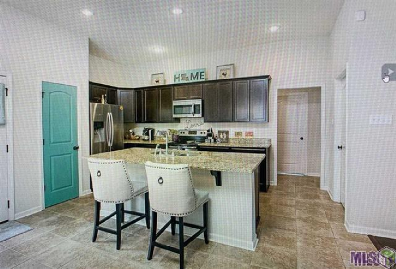 715 Northbrook Dr - Photo 3 of 5
