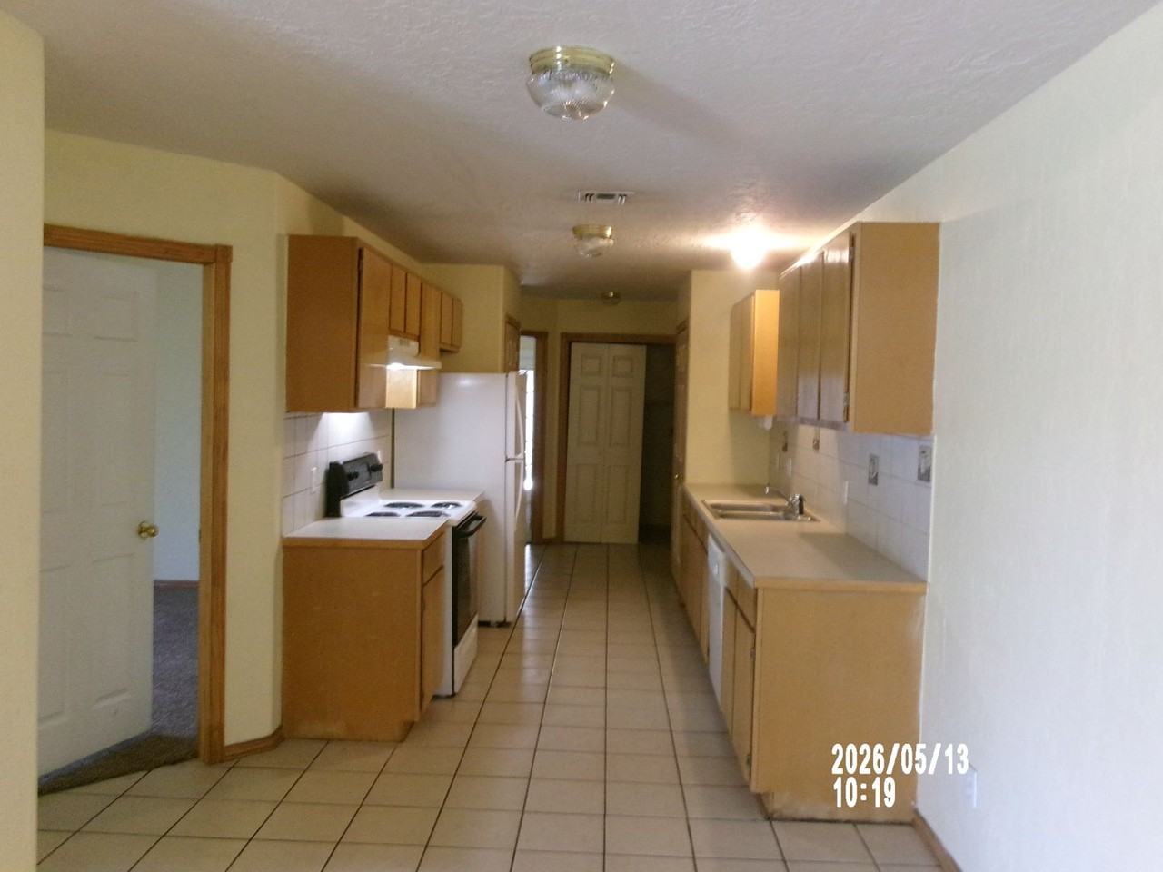 1403 Nw Dearborn Ave #B - Photo 4 of 20