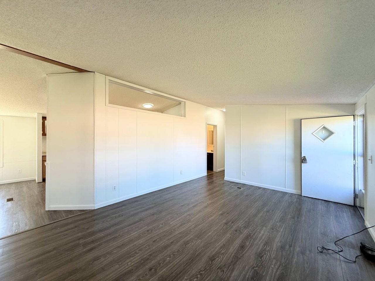 506 1st Ave W Apt 4 - Photo 2 of 18