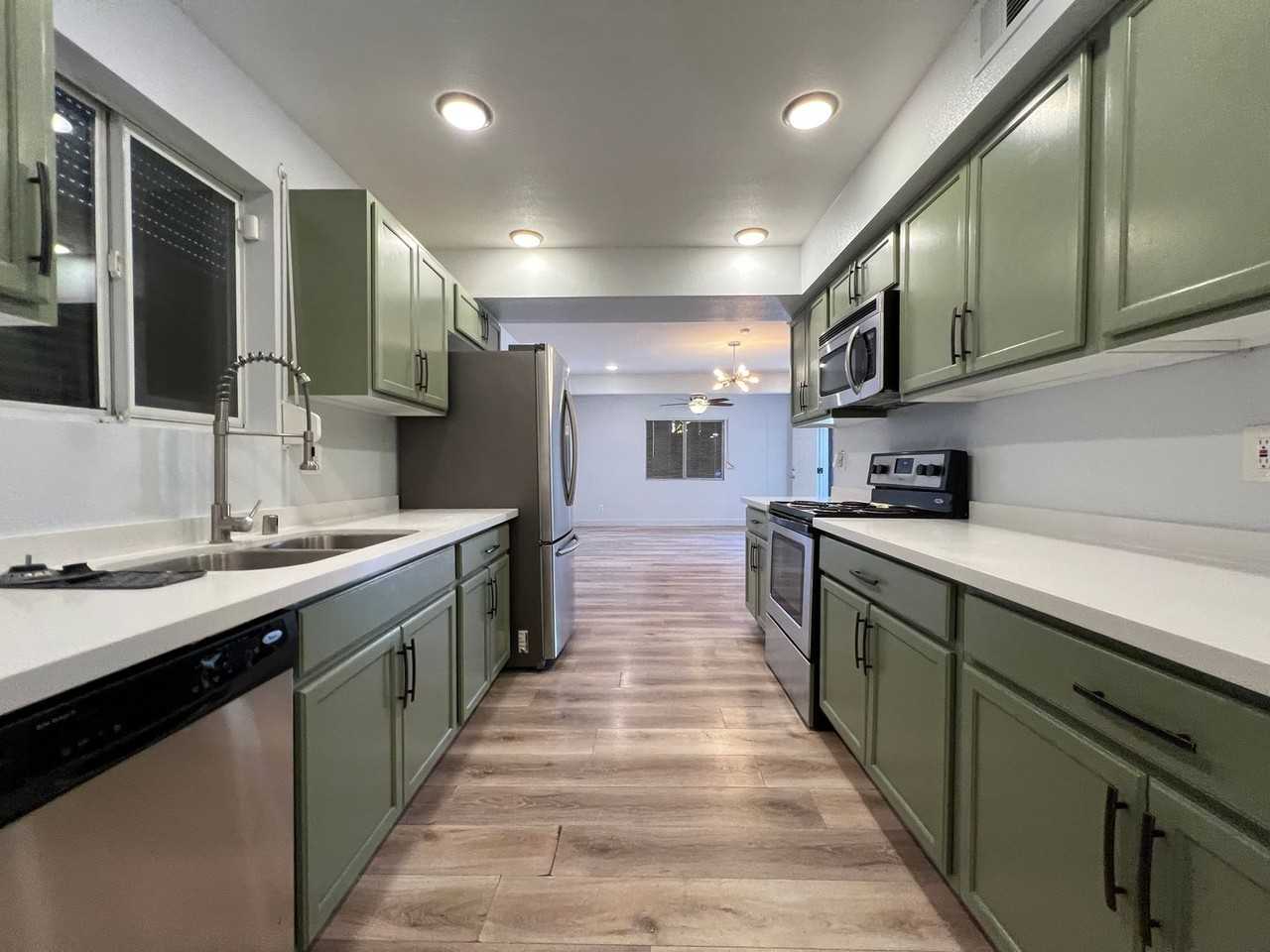 1601 Marlin Ave - Photo 3 of 28
