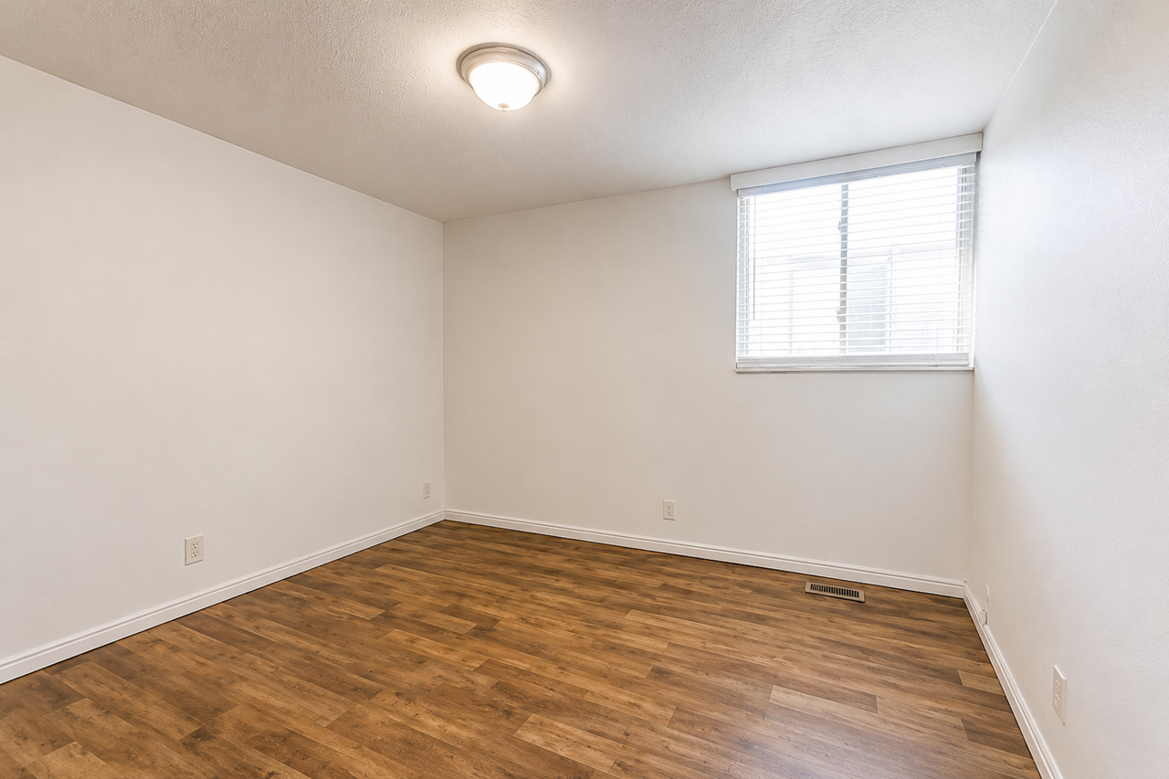 4426 S Rosehaven Ct - Photo 5 of 8