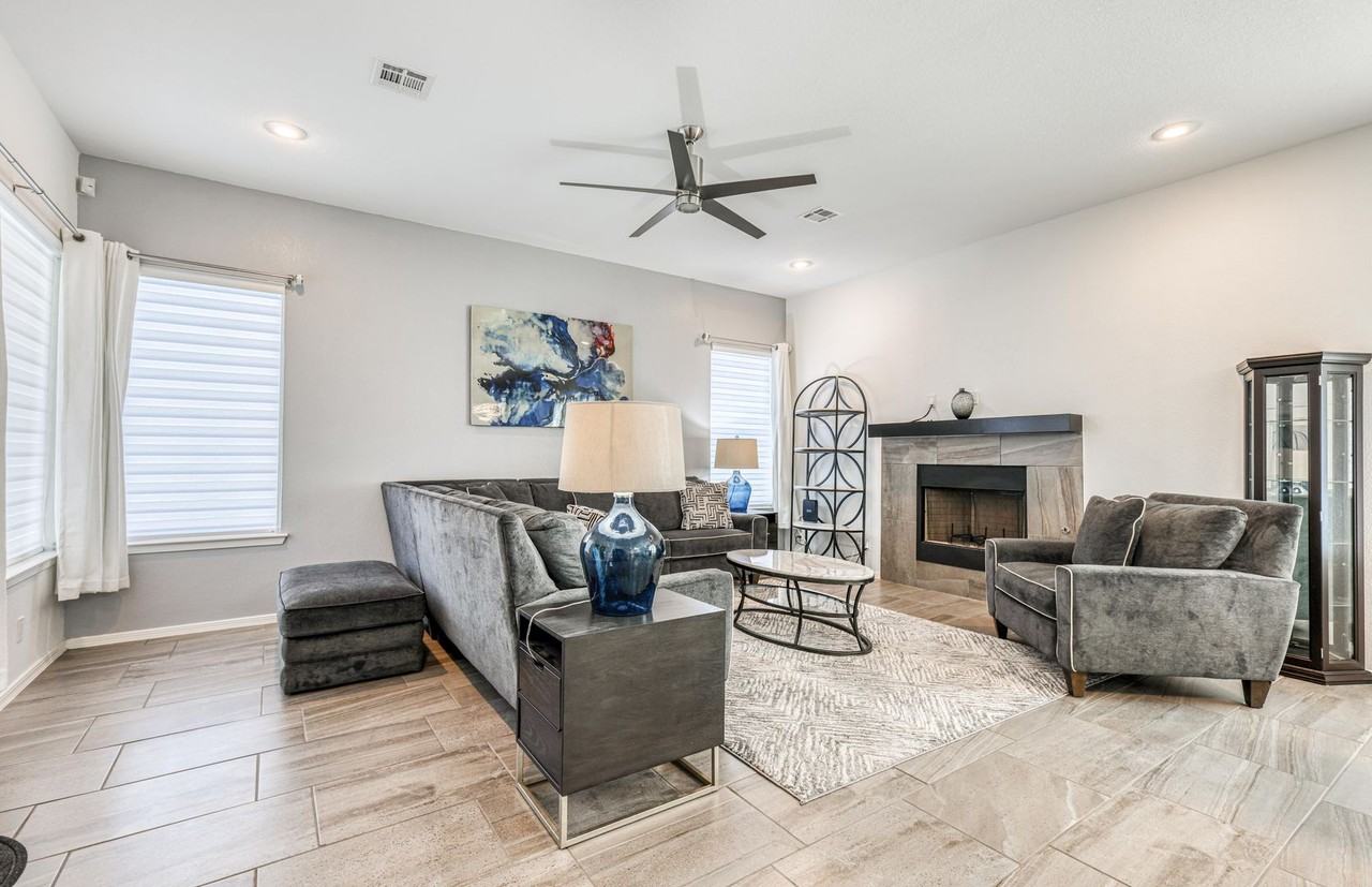 4825 Rancho Feliz Ct - Photo 2 of 50