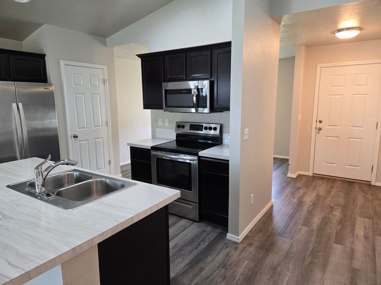 3437 Nw 12th Ave - Photo 2 of 11