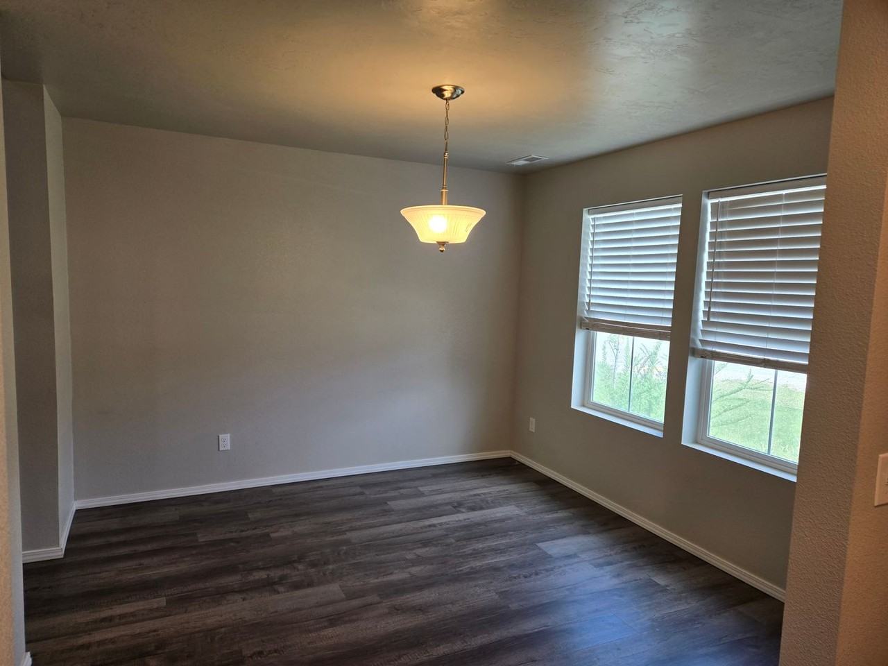 3437 Nw 12th Ave - Photo 6 of 11