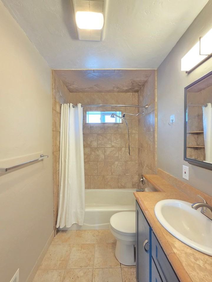 11317 E 4th Ave - Photo 6 of 20