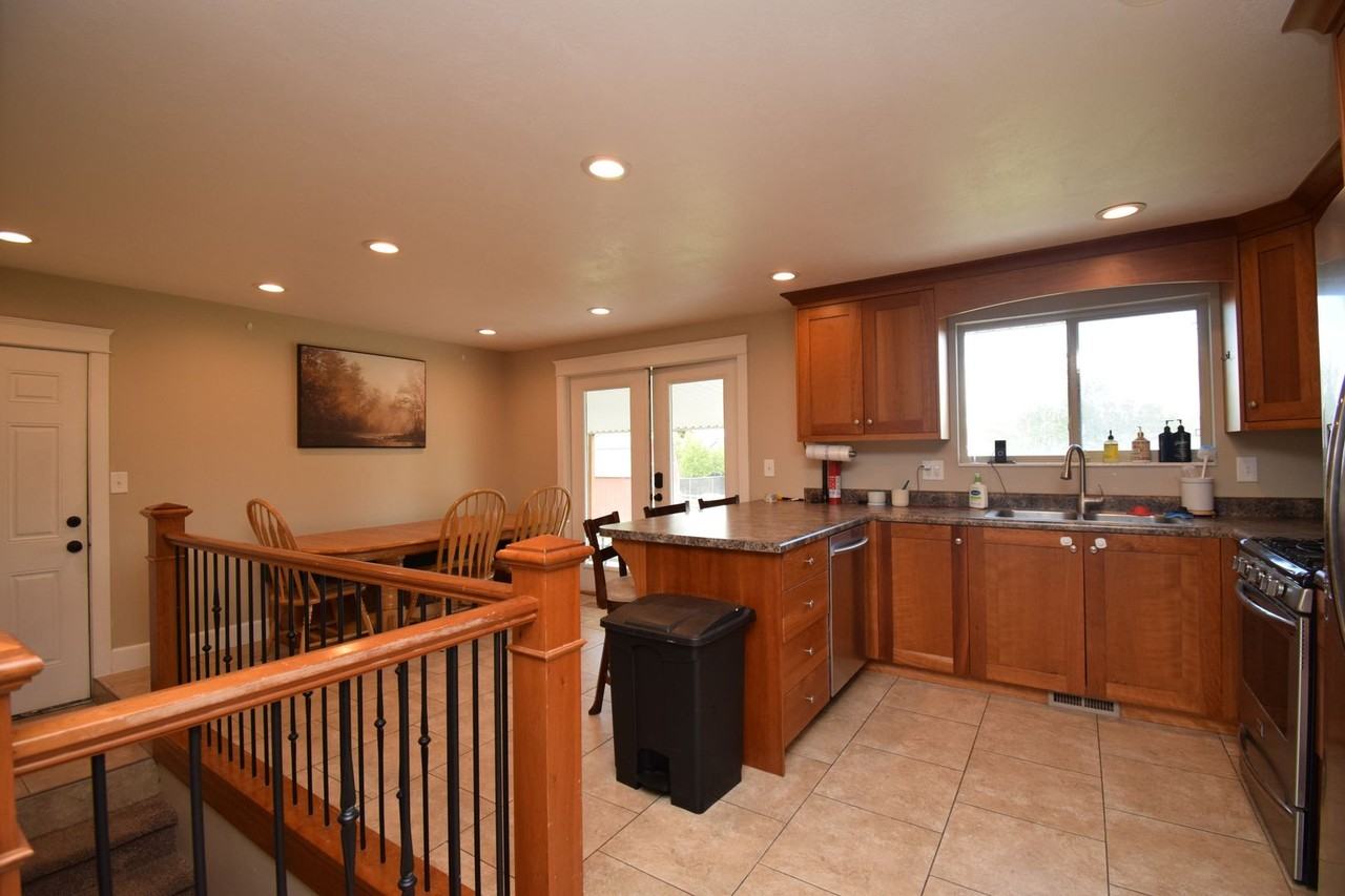 3638 W Jasmine St - Photo 7 of 41