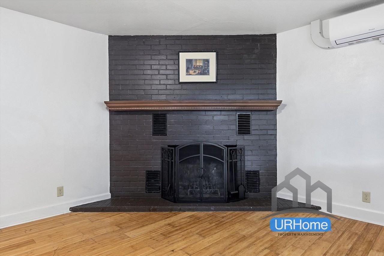12034 Ne Holladay St - Photo 7 of 23