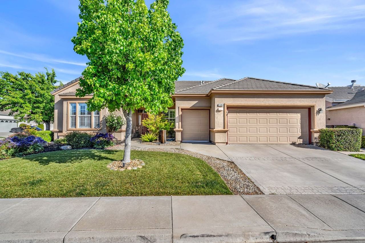 1550 Margil Way - Photo 2 of 50
