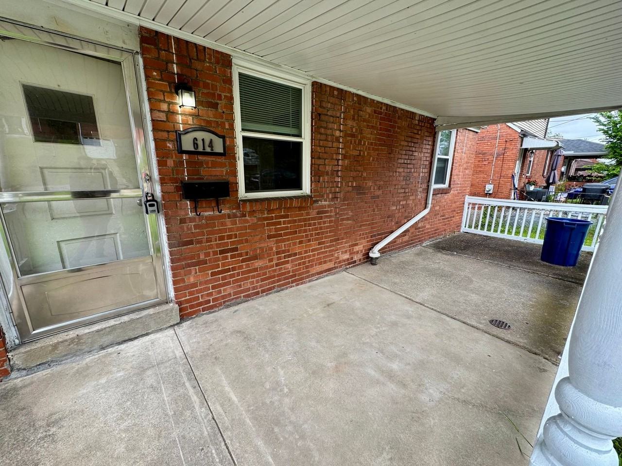 614 Ridgemont Dr - Photo 5 of 50