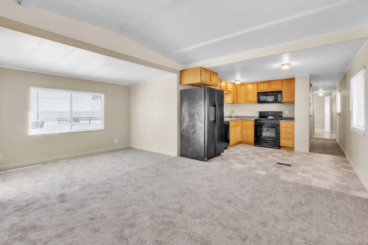 7986 Excelsior Rd - Photo 7 of 25
