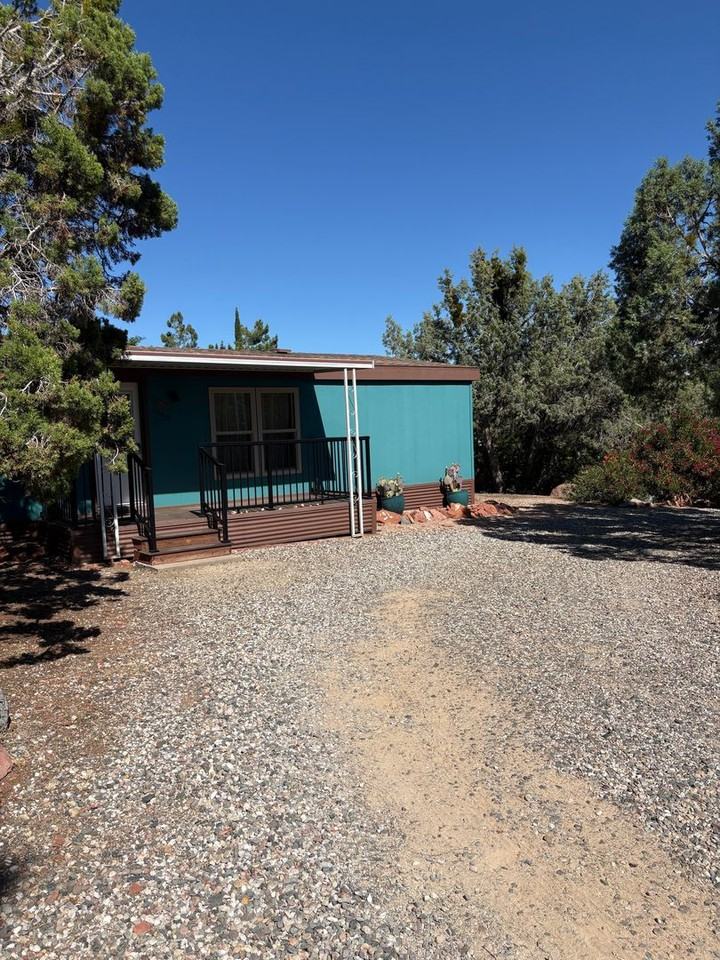 2640 Thunder Mountain Rd - Photo 2 of 25