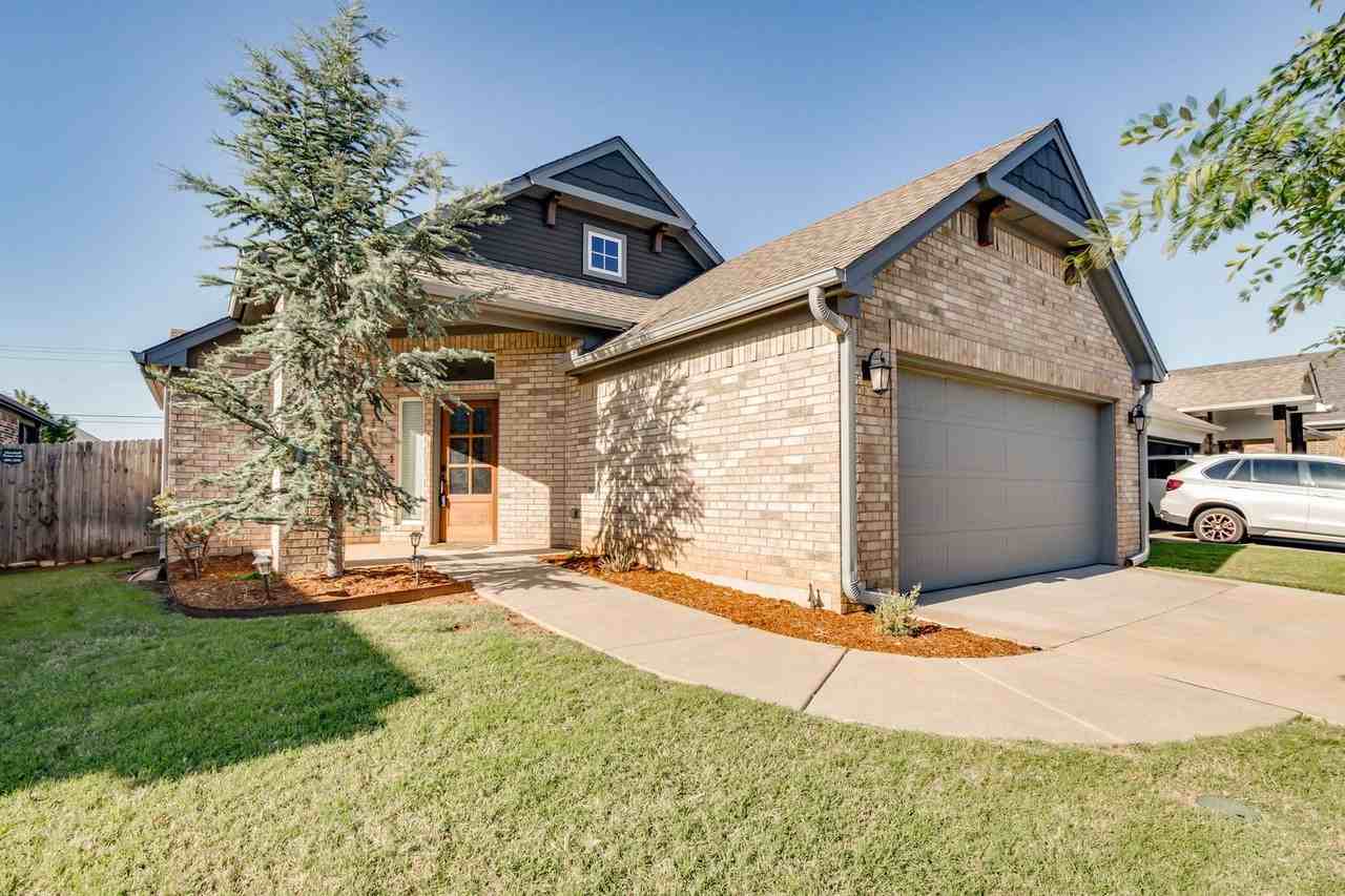 2312 Nw 179th Ter - Photo 2 of 32