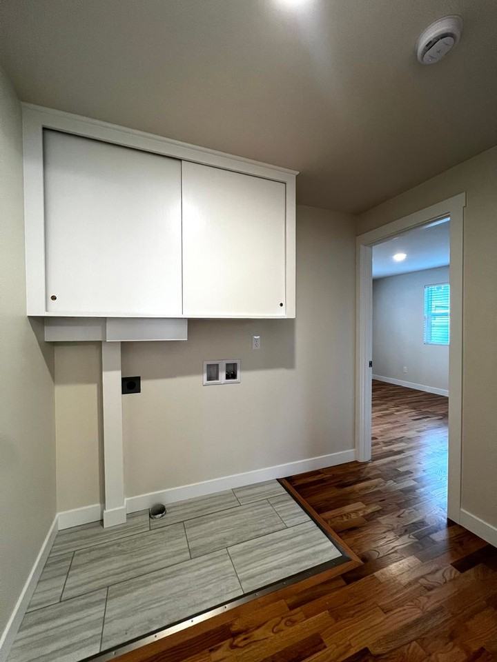 1007 S 50th Ave - Photo 5 of 21
