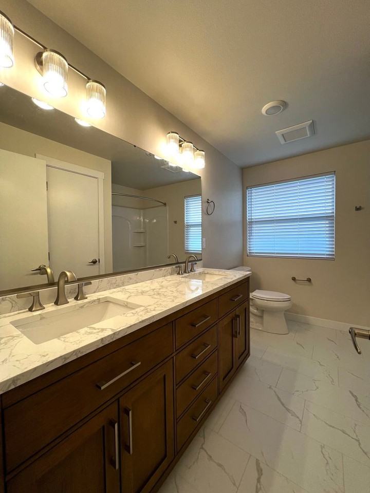 1007 S 50th Ave - Photo 6 of 21