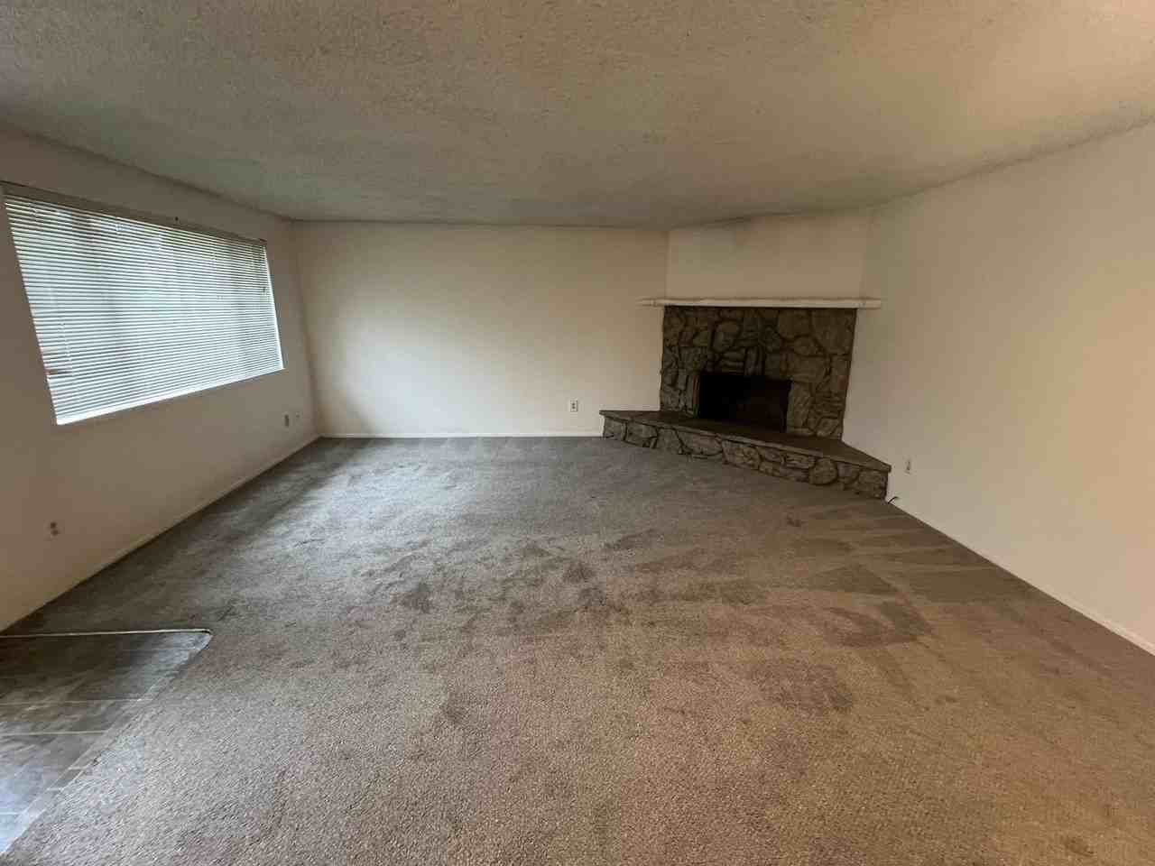 1707 Se 145th Ct - Photo 5 of 14