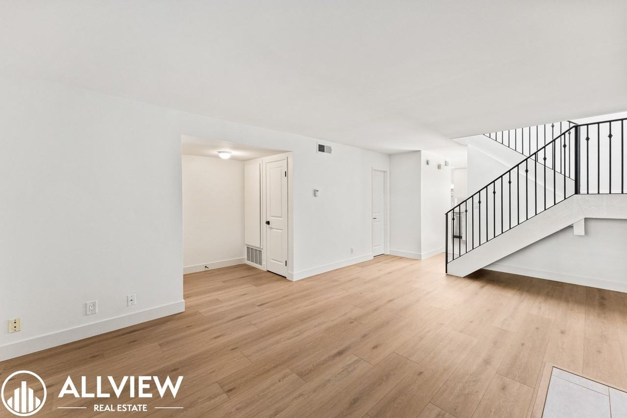 38 Starfish Ct - Photo 3 of 27