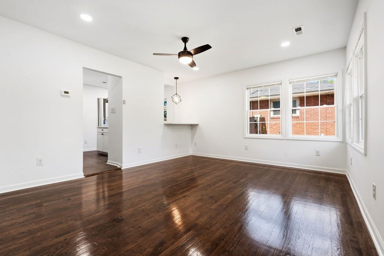 809 Leon St - Photo 2 of 16