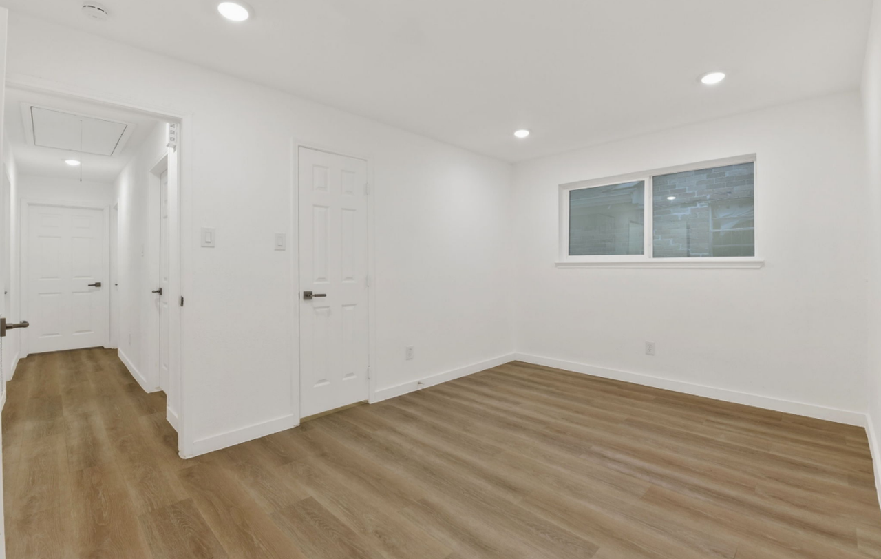 6718 Deer Ridge Ln - Photo 5 of 23