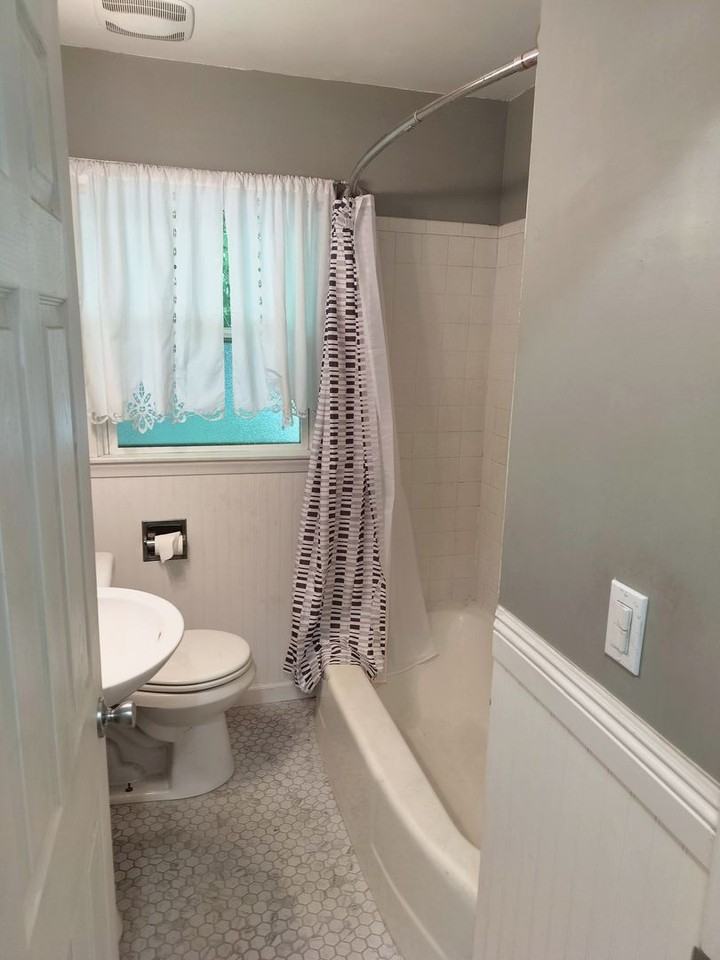 873 12th St - Photo 7 of 16