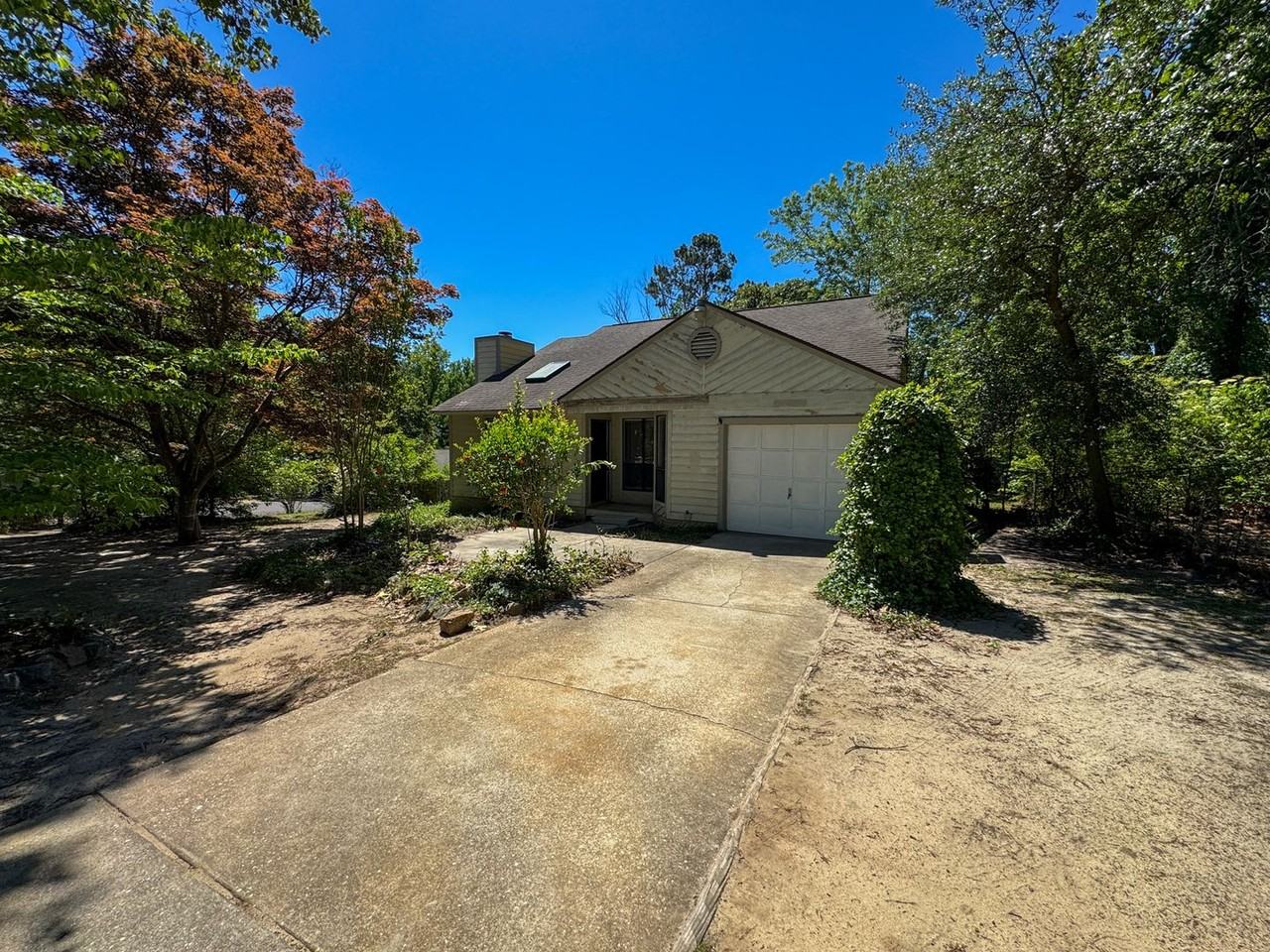 1715 Arrow Ridge Way - Photo 2 of 27