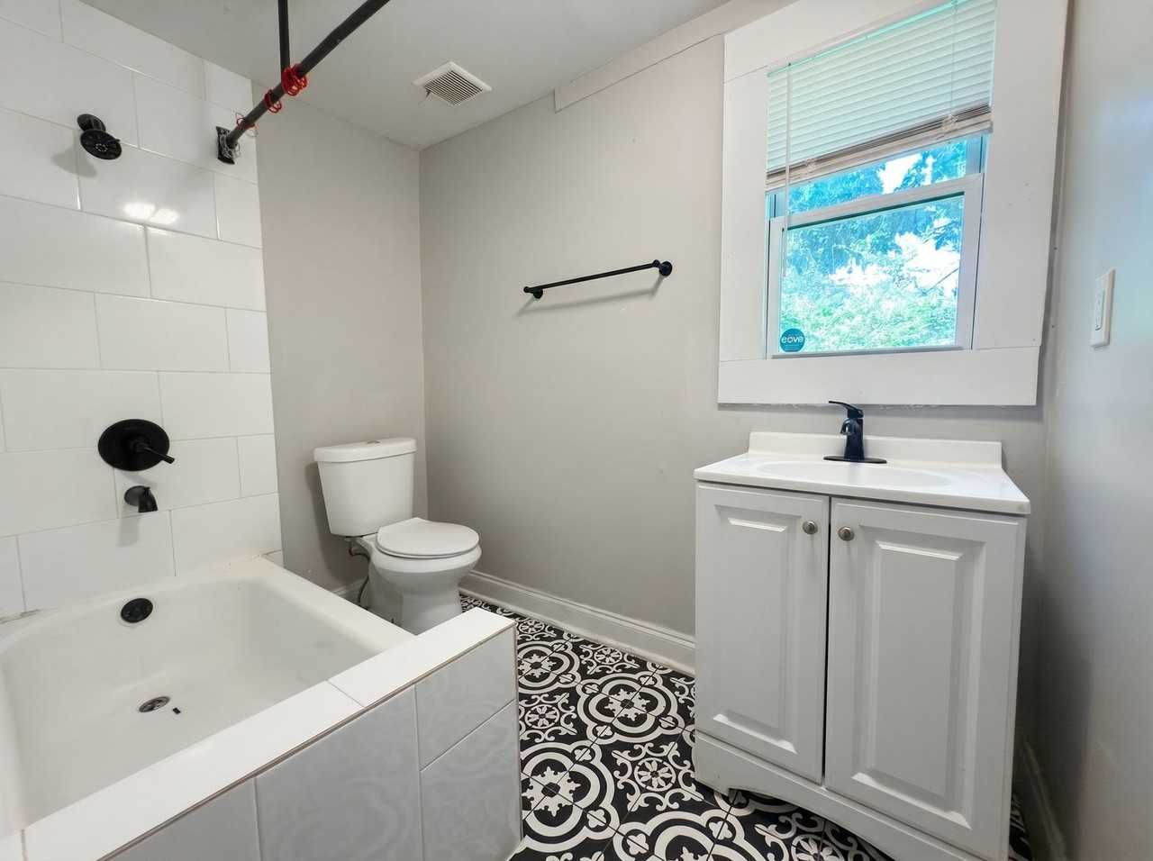 3432 Radford Rd - Photo 2 of 6