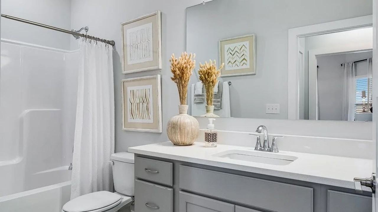 6059 Gardner Maples Dr - Photo 2 of 13