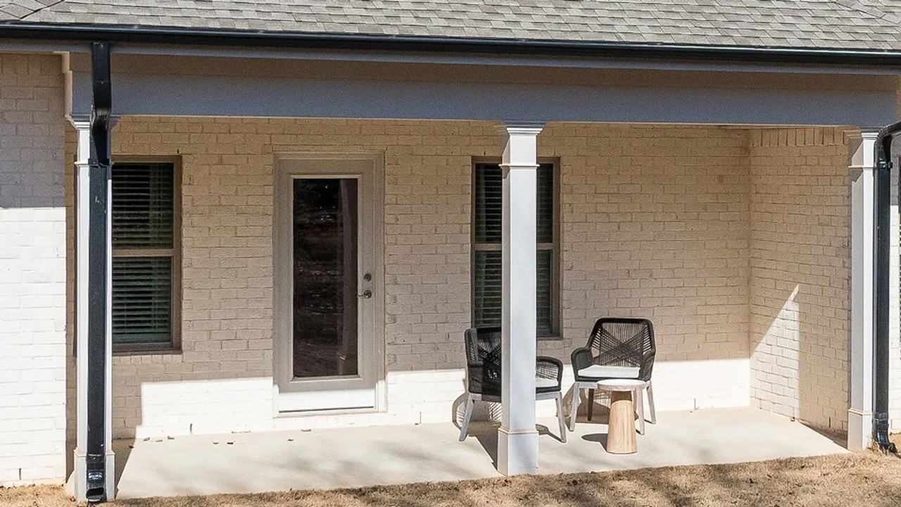 6059 Gardner Maples Dr - Photo 5 of 13