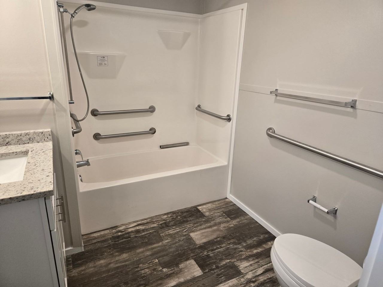 7304 Riverview Dr - Photo 5 of 12