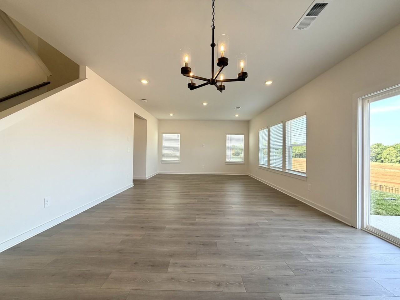 2372 Woodmeadow Dr - Photo 3 of 46