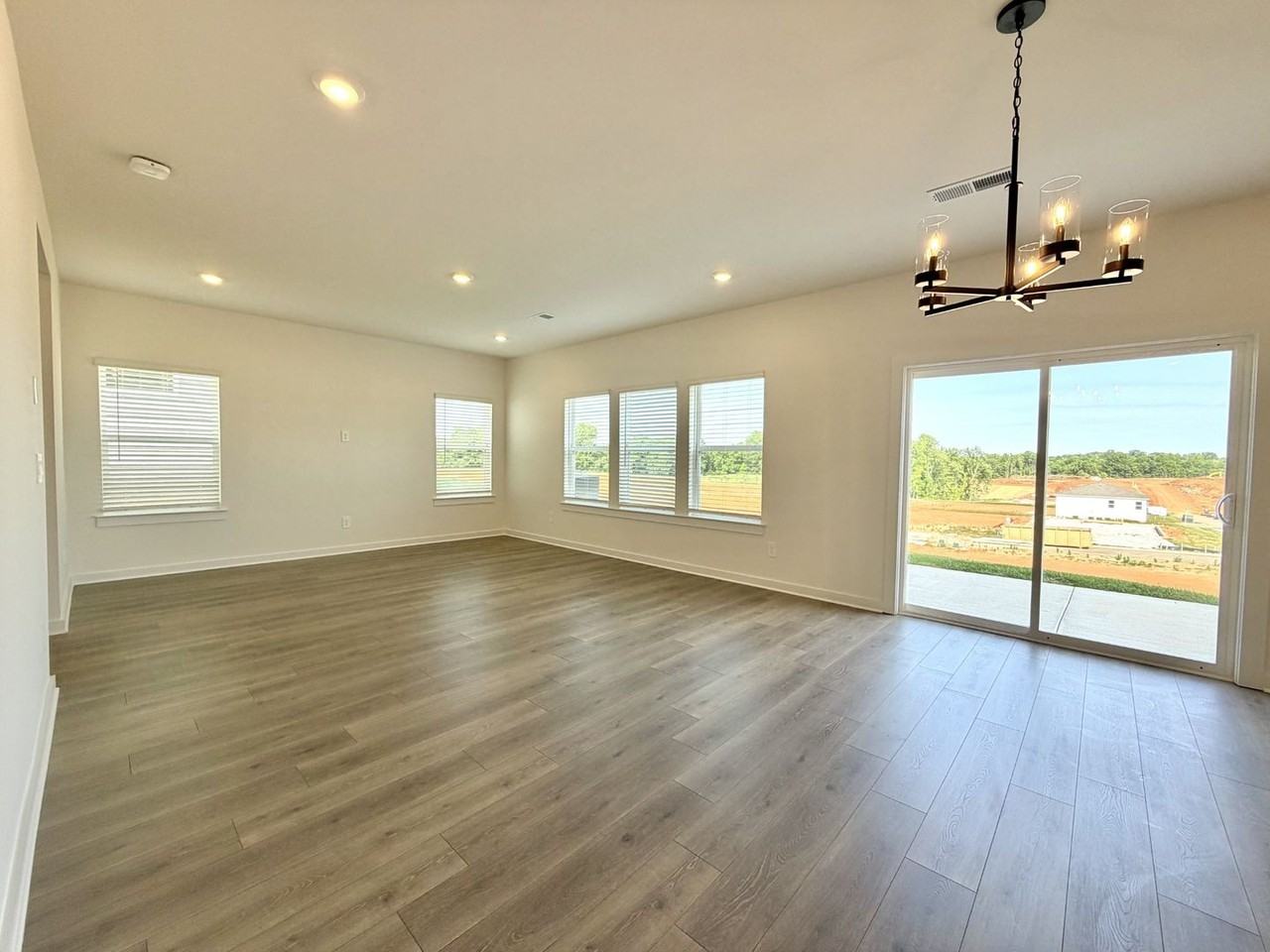 2372 Woodmeadow Dr - Photo 4 of 46