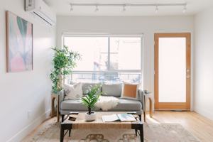 featured image of 221 N Catalina St