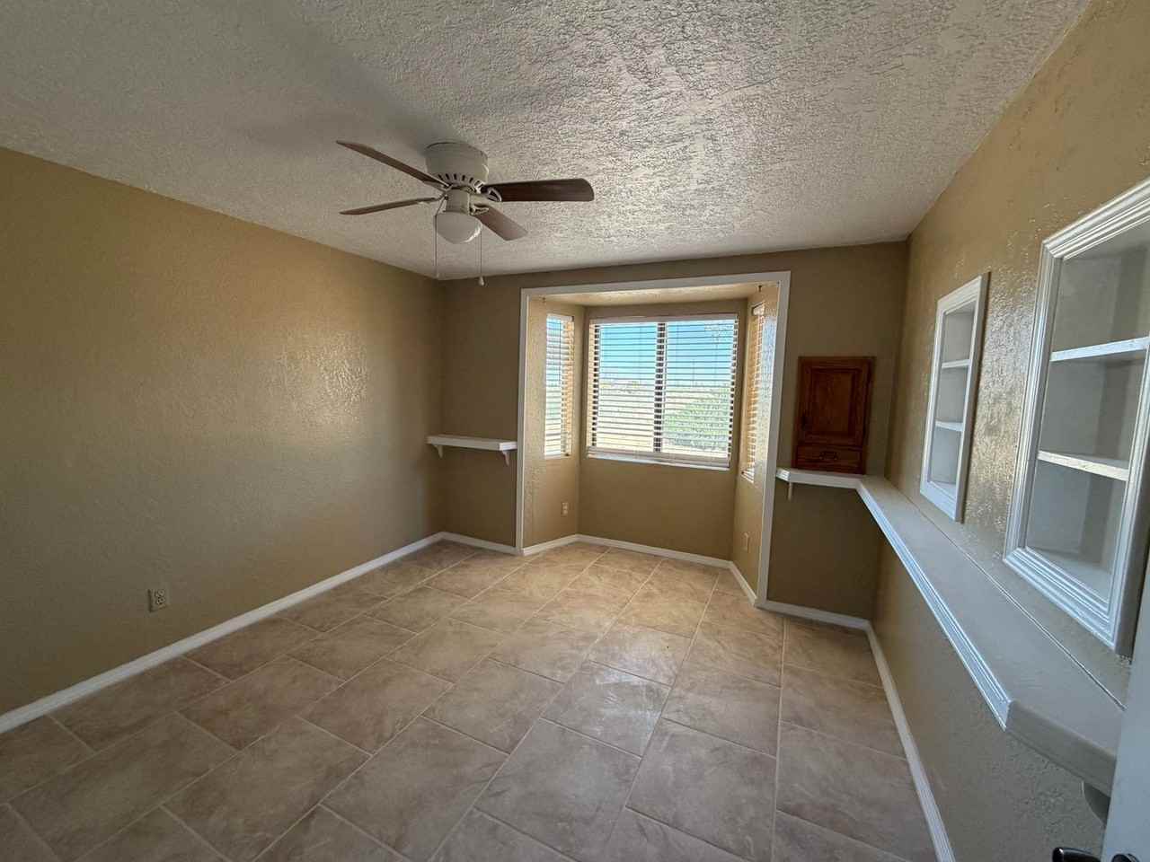 9564 Hondo Rd - Photo 3 of 15