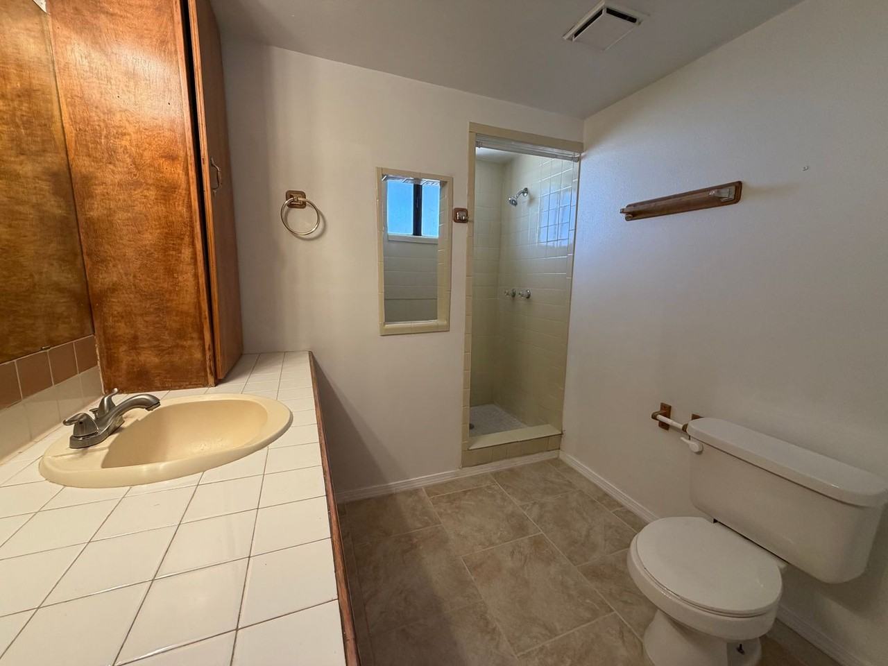 9564 Hondo Rd - Photo 4 of 15