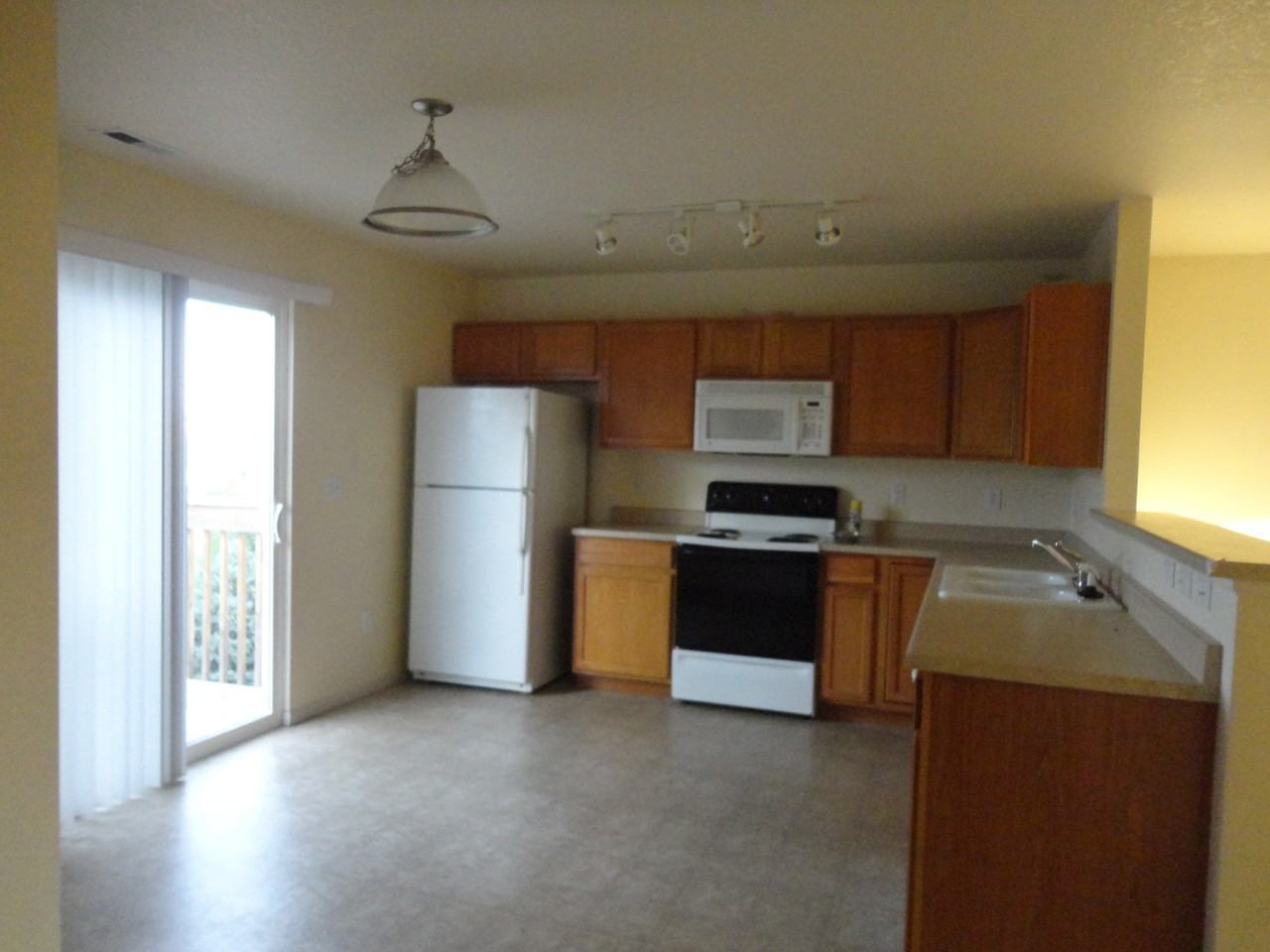 221 Audubon Dr - Photo 5 of 7