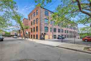 featured image of 43 Chestnut St
